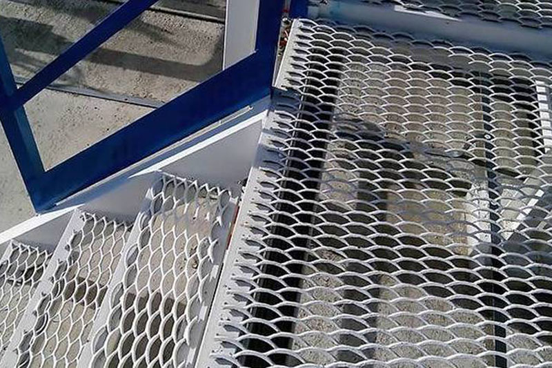 HIGHTOP aluminium walkway mesh