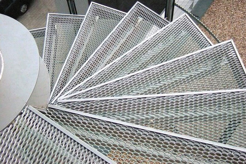 Heavy duty aluminum screen